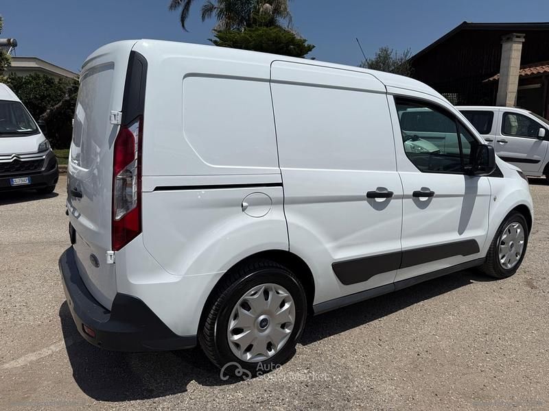 Usata Ford Transit Connect Trend 101 CV (74 kW) 2016 Bianco Monovolume