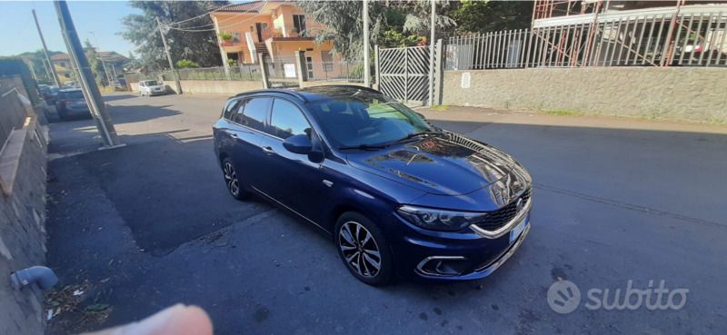 Usata Fiat Tipo 120 CV (88 kW) 2017 Blu Station wagon
