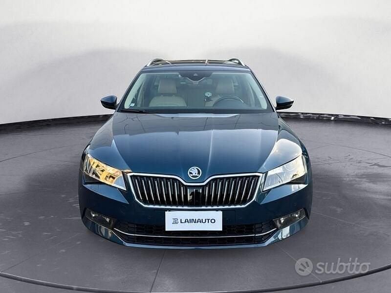 Usata Skoda Superb LAURIN & KLEMENT 190 CV (139 kW) 2018 Blu/azzurro Station wagon