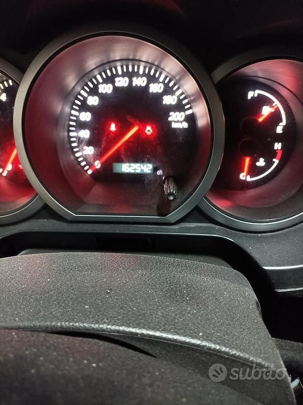 Usata Suzuki Grand Vitara 129 CV (94 kW) 2007 Grigio SUV