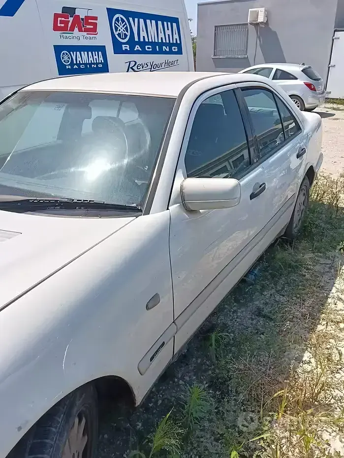 Usata Mercedes 200 109 CV (80 kW) 1990 Berlina