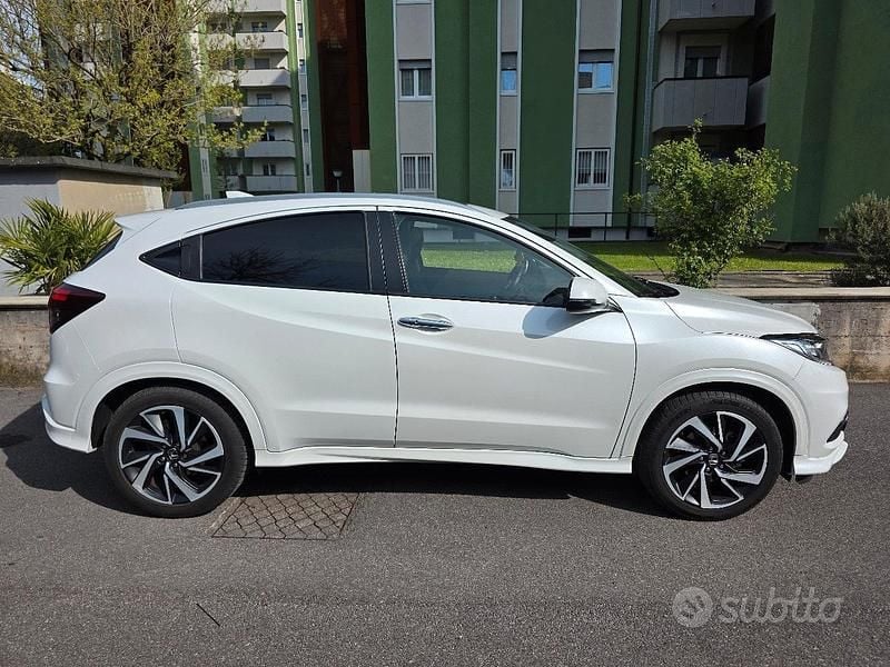 Usata Honda HR-V Elegance 131 CV (96 kW) 2020 Bianco SUV