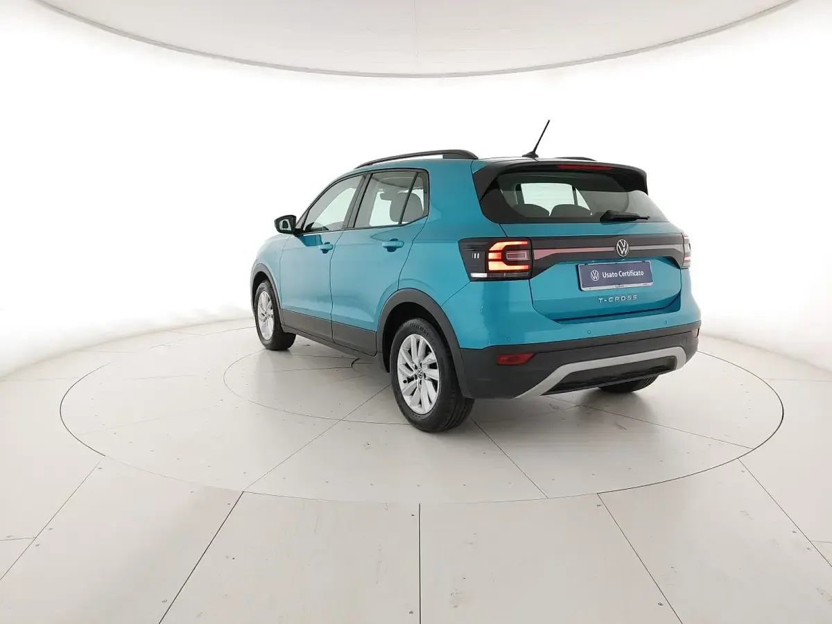 Usata VW T-Cross Style 110 CV (80 kW) 2023 Makena turquois metallizzato SUV