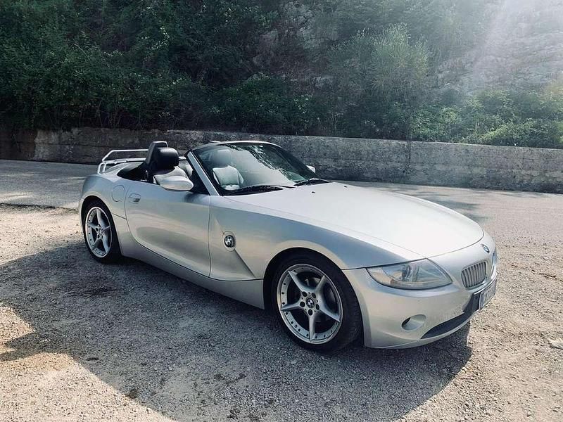 Usata BMW Z4 Sport Line 192 CV (141 kW) 2004 Grigio Cabrio