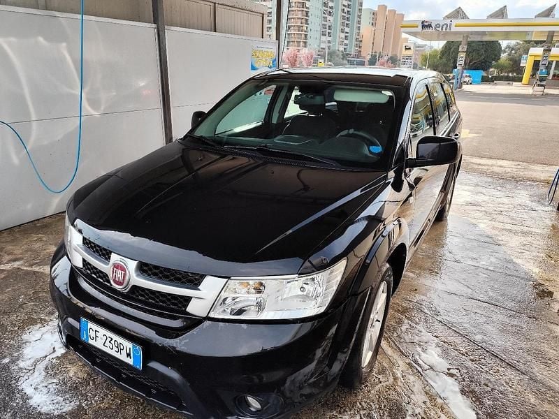 Usata Fiat Freemont 140 CV (102 kW) 2012 Nero SUV