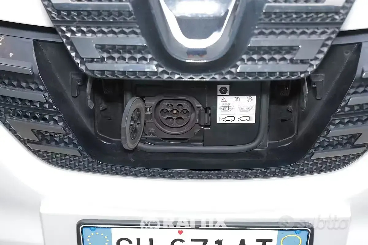Usata Dacia Spring Comfort 33 kW (45 CV) 2021 Bianco Utilitaria