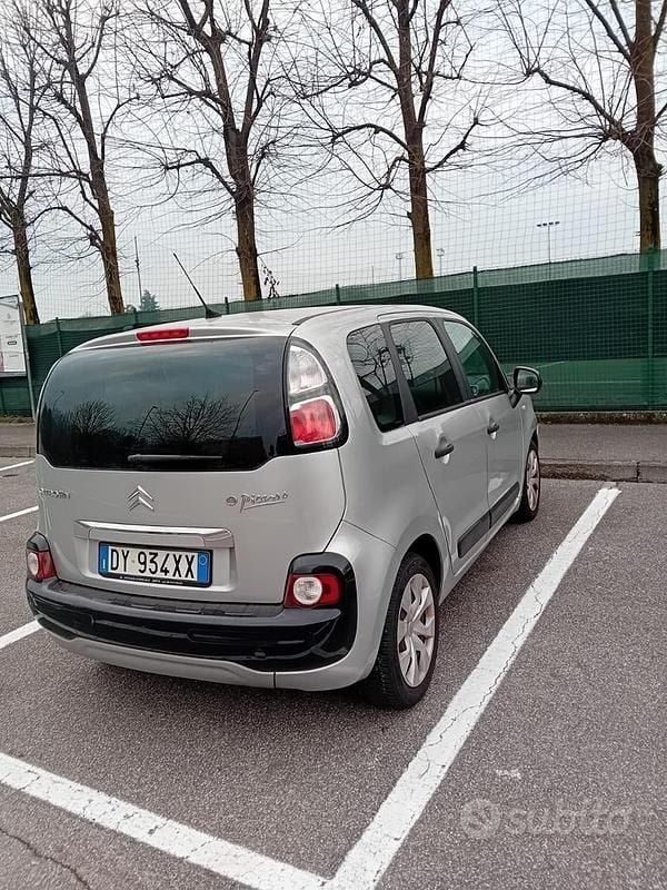 Grigio Usata 2009 Citroën C3 Monovolume | 3400 € (Buon prezzo) - Immagine 1/4