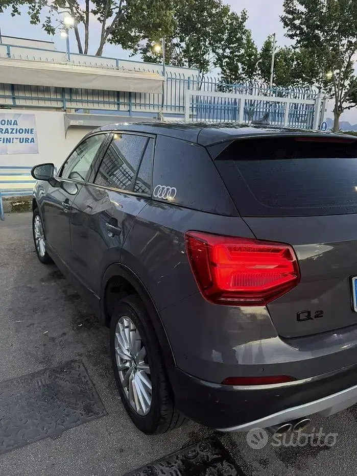 Usata Audi Q2 150 CV (110 kW) 2018 Grigio SUV
