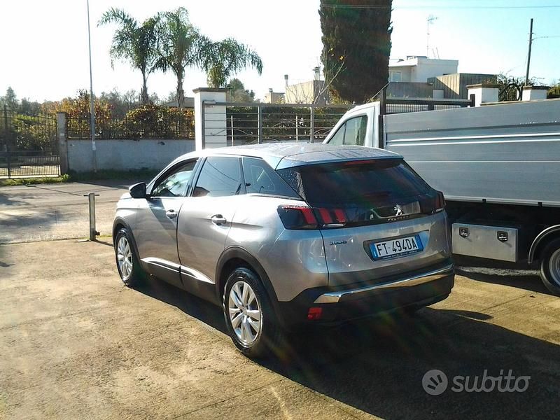 Usata Peugeot 3008 Business-Line 131 CV (96 kW) 2018 Grigio Berlina
