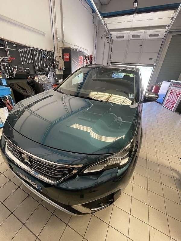 Usata Peugeot 5008 Crossway 131 CV (96 kW) 2019 SUV
