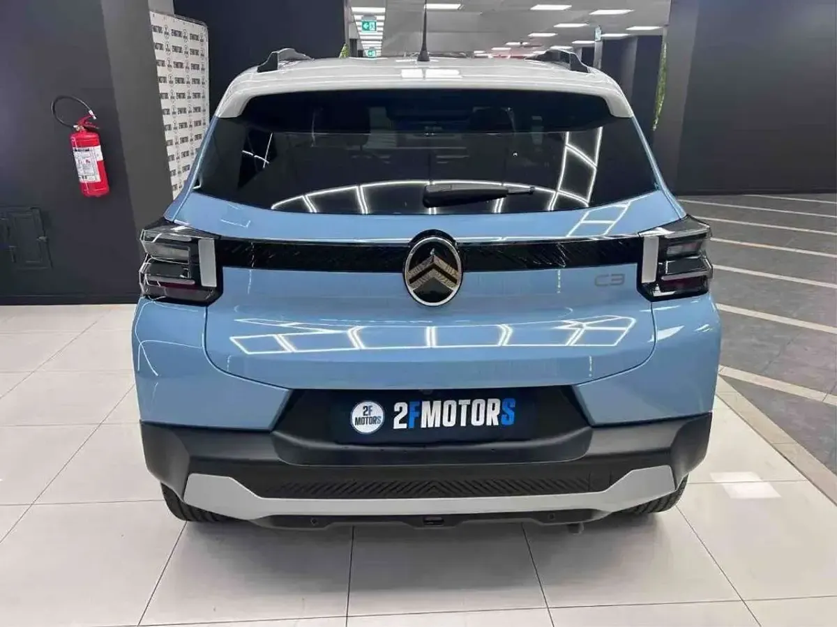 Nuova Citroën C3 PureTech 101 CV (74 kW) 2026 Blu/azzurro SUV