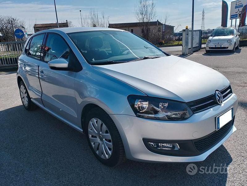 Usata VW Polo Comfortline 75 CV (55 kW) 2012 Grigio Utilitaria