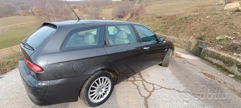 Usata Alfa Romeo 156 115 CV (84 kW) 2004 Nero Station wagon