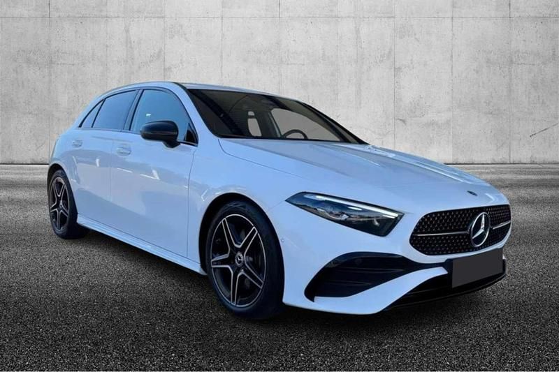 Bianco Usata 2024 Mercedes A250 Advanced Plus Tre volumi | 40.450 € (Cara) - Immagine 1/4