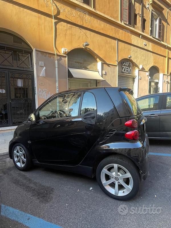 Usata Smart ForTwo Coupé 71 CV (52 kW) 2009 Nero Coupé