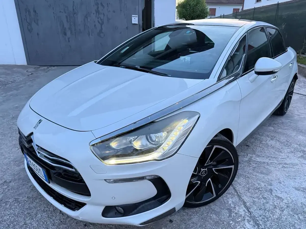 Usata Citroën DS5 163 CV (119 kW) 2012 Bianco perla Utilitaria