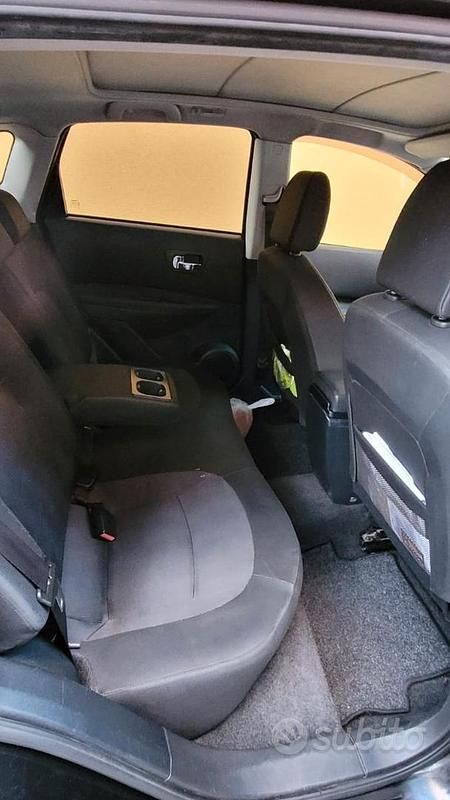 Usata Nissan Qashqai N-TEC 150 CV (110 kW) 2010 Nero SUV