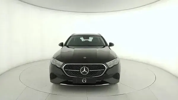 Usata Mercedes 200 Advanced 163 CV (119 kW) 2025 Nero Station wagon