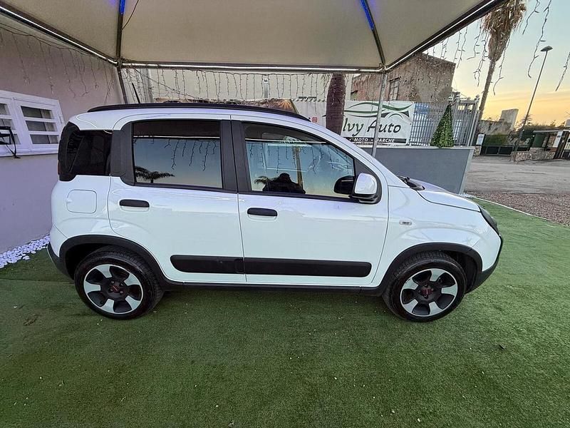 Usata Fiat Panda S 69 CV (50 kW) 2023 Bianco Utilitaria