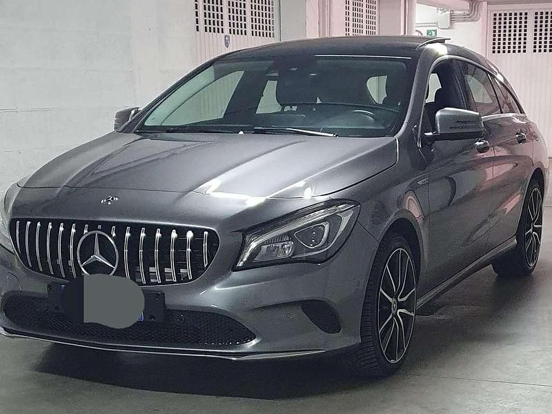 Usata Mercedes CLA200 Shooting Brake Premium 136 CV (100 kW) 2017 Grigio Station wagon
