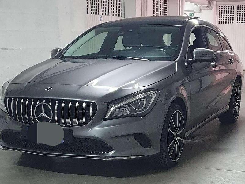 Grigio Usata 2017 Mercedes CLA200 Shooting Brake Premium Station wagon | 16.500 € (Buon prezzo) - Immagine 1/4