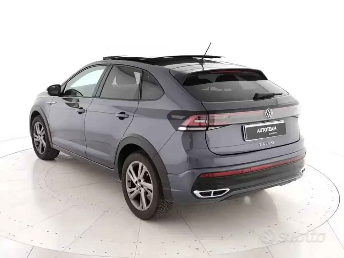 Usata VW Taigo R-line 110 CV (80 kW) 2022 Grigio scuro metall. SUV