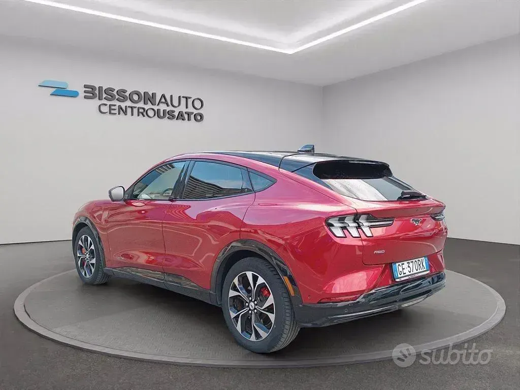 Usata Ford Mustang Mach-E Standard Range 197 kW (269 CV) 2021 Rosso SUV