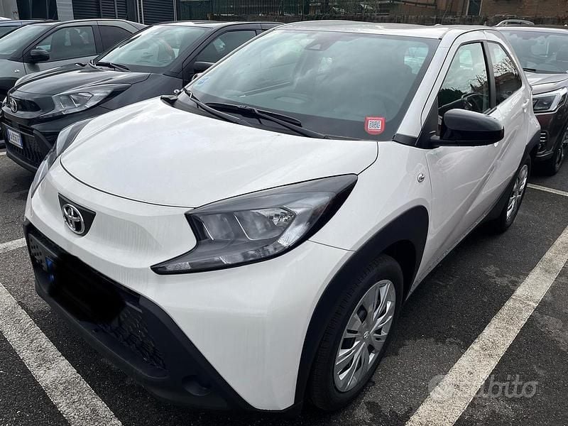 Nuova Toyota Aygo X Active 72 CV (52 kW) 2025 Bianco SUV