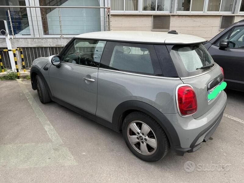 Grigio Usata 2022 Mini Cooper Classic Due volumi | 19.500 € (Ottimo prezzo) - Immagine 1/4