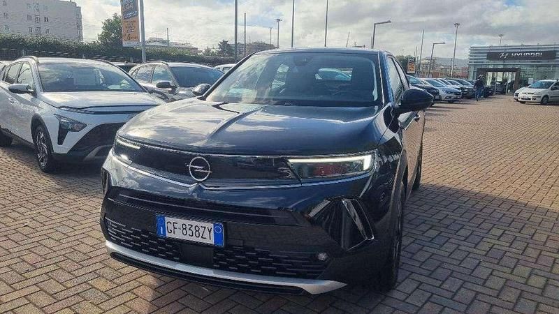 Usata Opel Mokka Elegance 101 CV (74 kW) 2022 Nero SUV