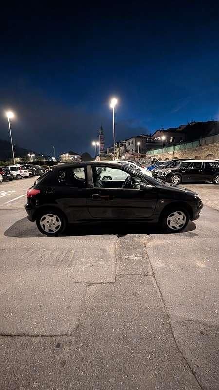 Usata Peugeot 206 75 CV (55 kW) 2001 Berlina