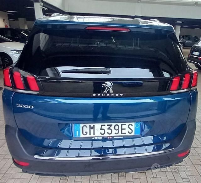 Usata Peugeot 5008 Allure 131 CV (96 kW) 2023 Blu SUV