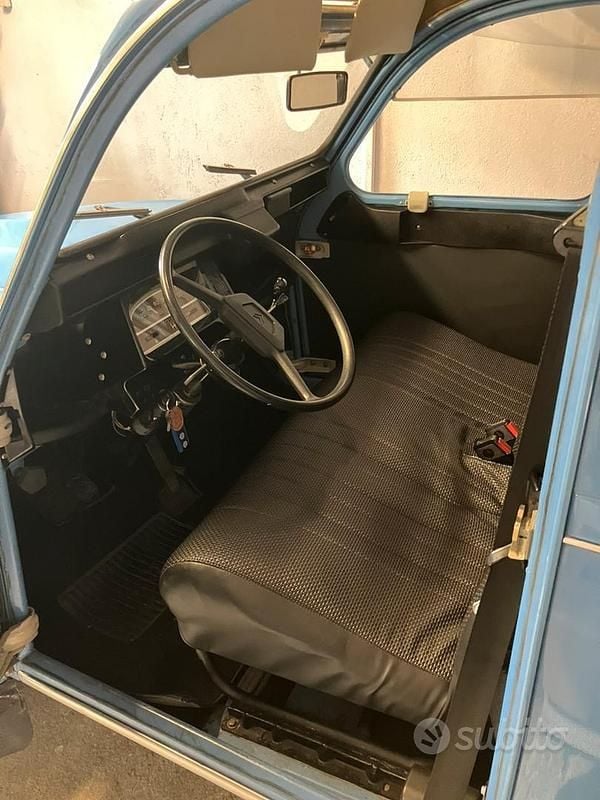 Usata Citroën 2CV 1970 Blu Berlina