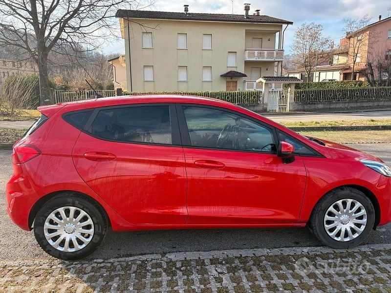 Usata Ford Fiesta 86 CV (63 kW) 2018 Rosso Berlina