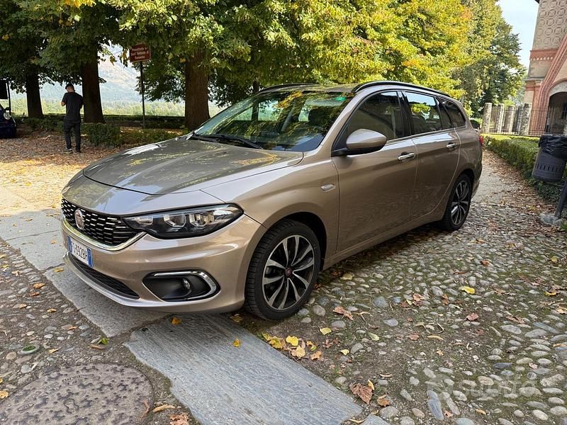 Usata Fiat Tipo Business 95 CV (69 kW) 2018 Beige Berlina