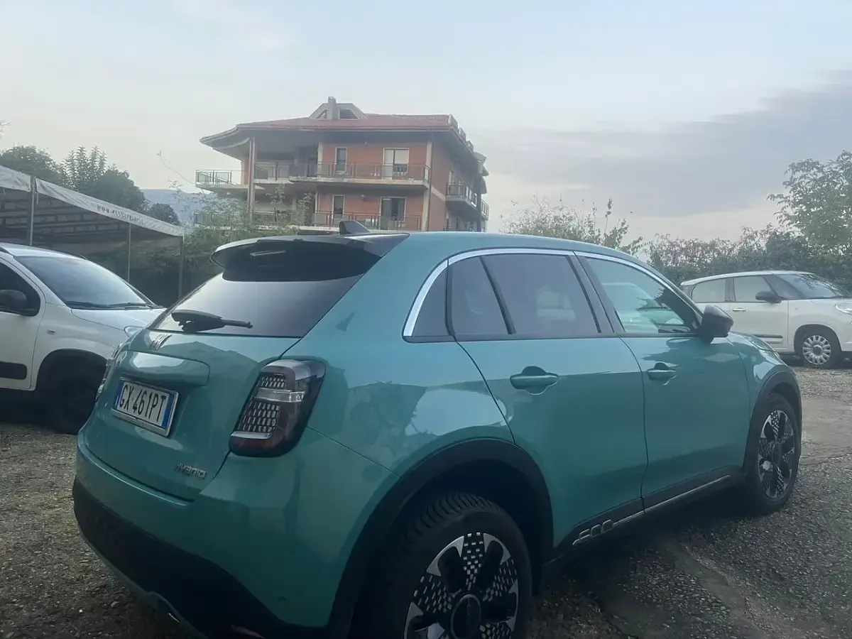 Usata Fiat 600 La Prima 100 CV (73 kW) 2024 Blu SUV