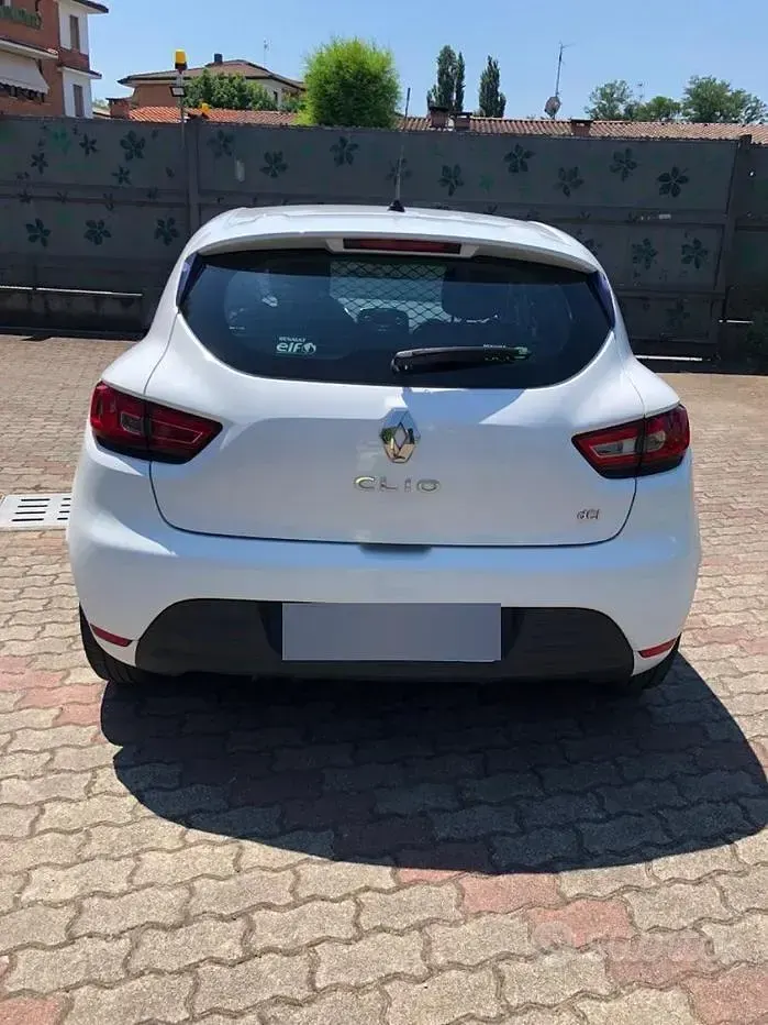 Usata Renault Clio IV 54 CV (39 kW) 2016 Bianco Furgone