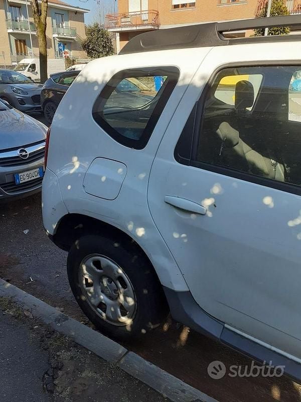 Usata Dacia Duster 110 CV (80 kW) 2012 Bianco SUV