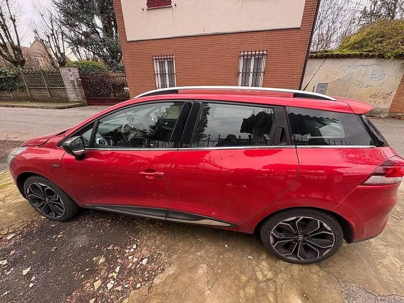 Usata Renault Clio GrandTour 90 CV (66 kW) 2018 Rosso Station wagon