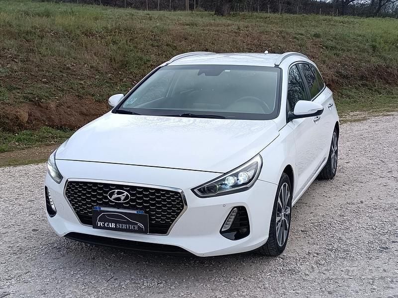 Usata Hyundai i30 Comfort 110 CV (80 kW) 2018 Bianco Station wagon
