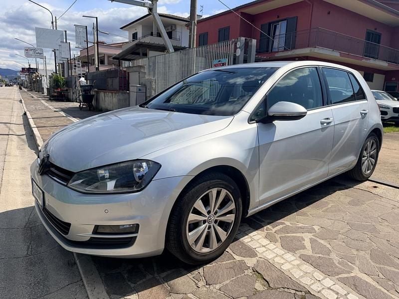 Usata VW Golf VII Comfortline 110 CV (80 kW) 2017 Argento Berlina