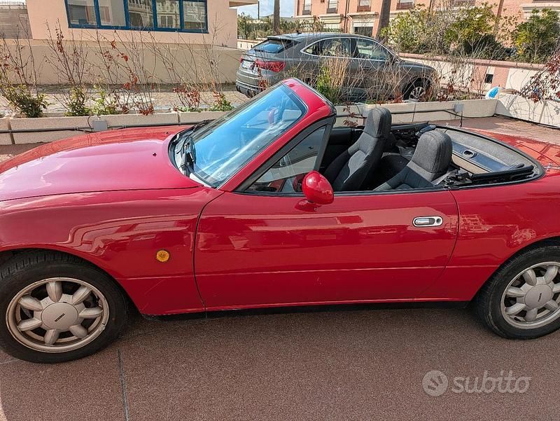 Usata Mazda MX5 118 CV (86 kW) 1990 Rosso Cabrio