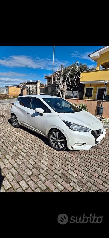 Usata Nissan Micra Tekna 90 CV (66 kW) 2017 Bianco Utilitaria