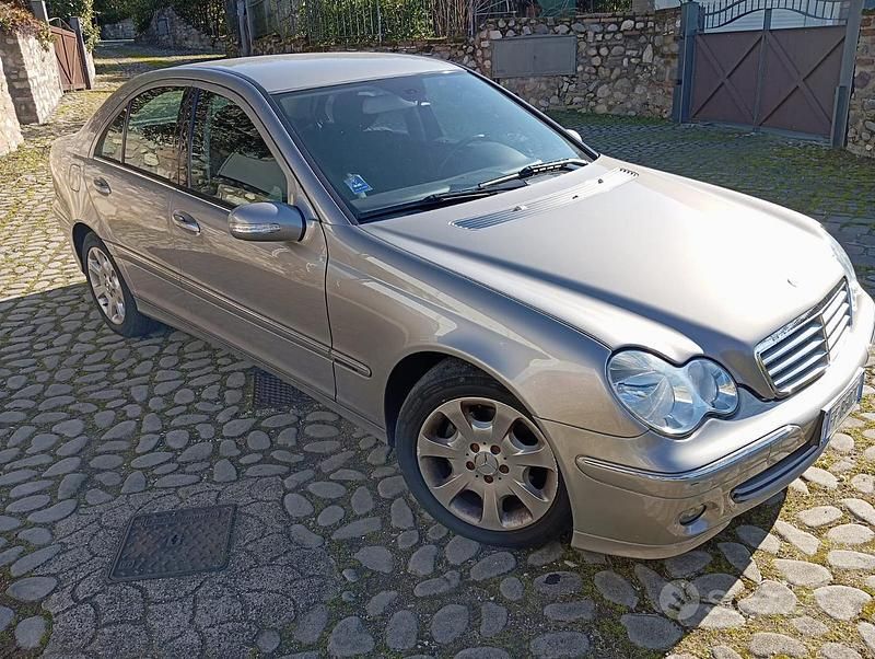 Usata Mercedes C220 Elegance 2006 Berlina