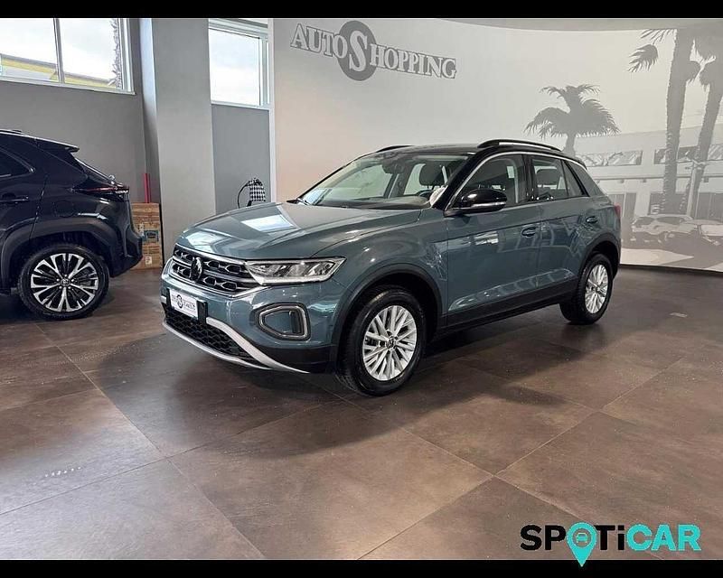Usata VW T-Roc Life 150 CV (110 kW) 2025 Blu/azzurro SUV