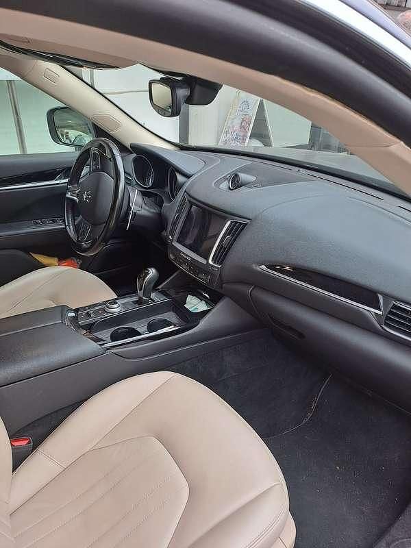 Usata Maserati Levante 275 CV (202 kW) 2017 SUV
