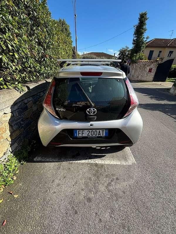Usata Toyota Aygo X-clusiv 69 CV (50 kW) 2016 Utilitaria