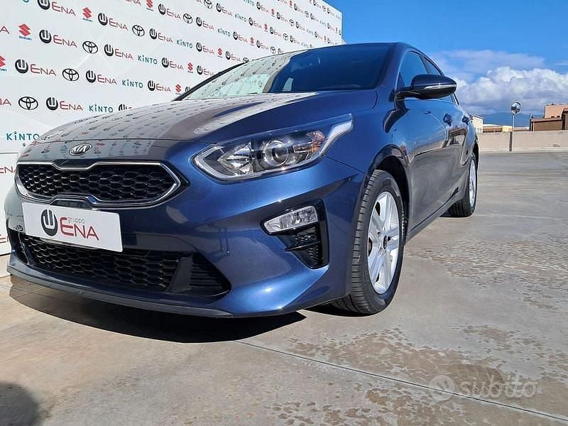 Usata Kia Ceed 140 CV (102 kW) 2019 Blu/azzurro Utilitaria