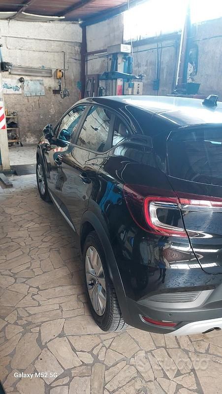 Usata Renault Captur Zen 101 CV (74 kW) 2020 Nero SUV