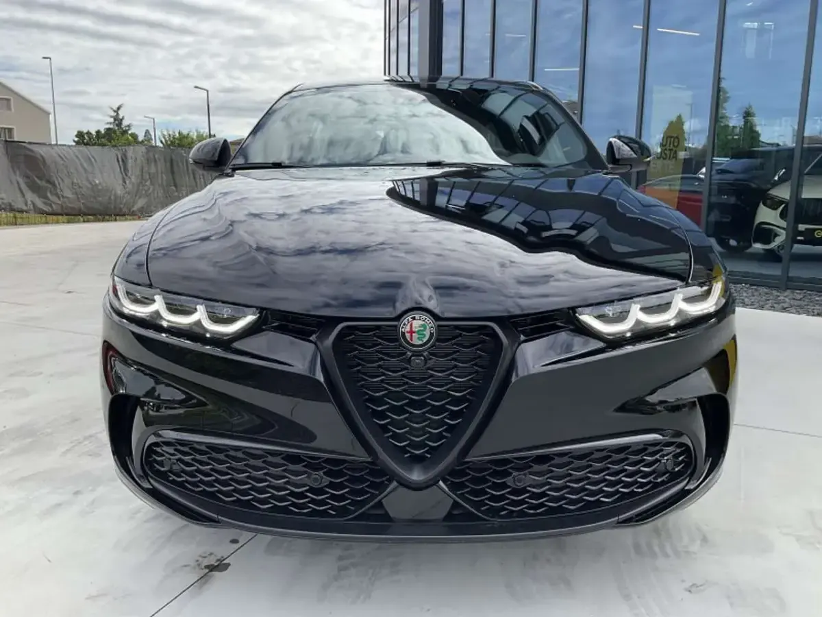 Nuevo Alfa Romeo Tonale Veloce 160 CV (117 kW) 2026 Negro SUV